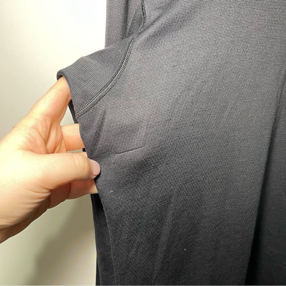 Patagonia Women's black long sleeve turtleneck thermal layering top in size S - Picture 7 of 8